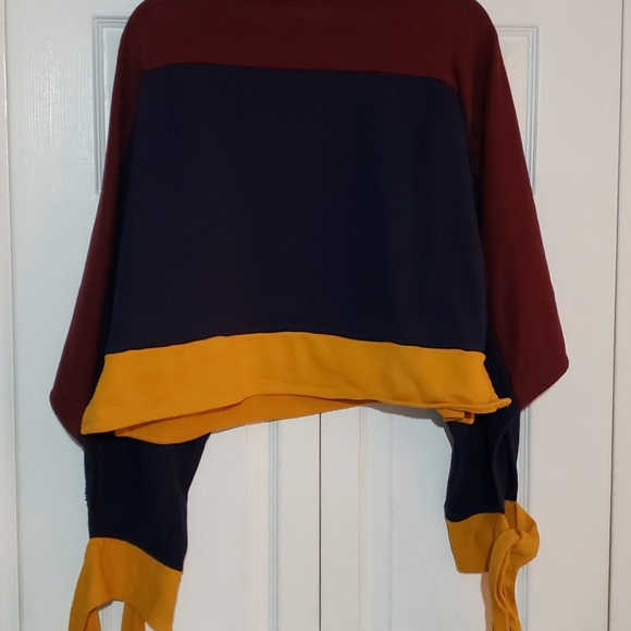 Color block sweatshirt - Picture 3 of 4